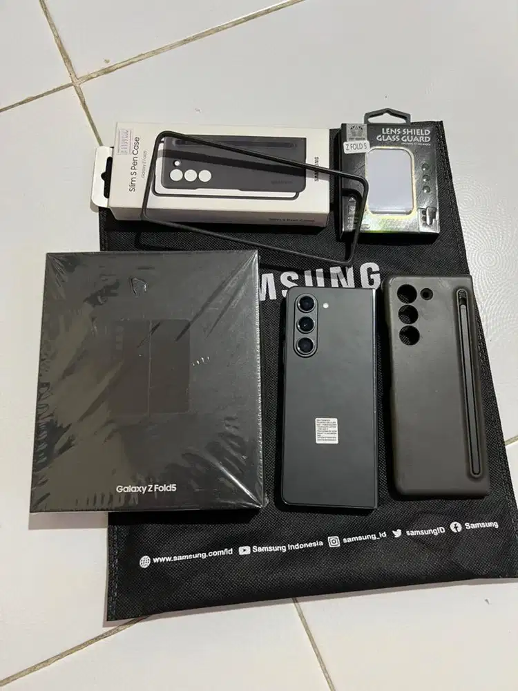 Samsung galaxy z fold5 5G 12/256 sein include case ori dan stylus