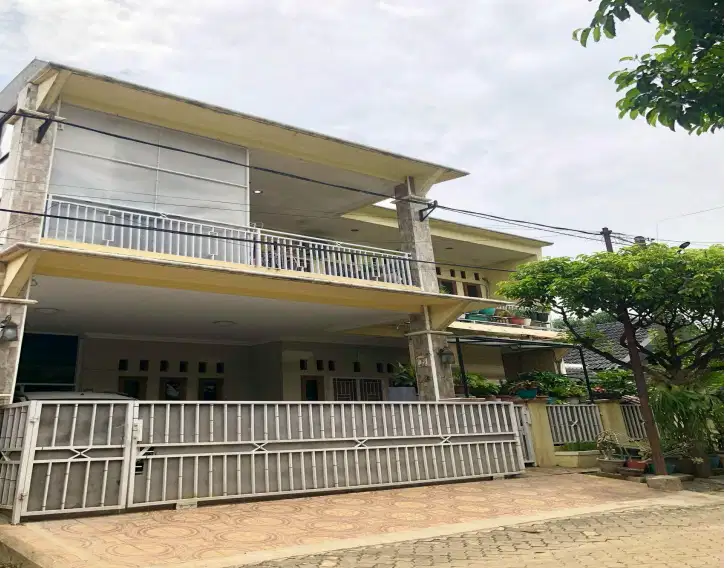JUAL CEPAT RUMAH 2 LANTAI KEMANG PRATAMA BEKASI NEGO