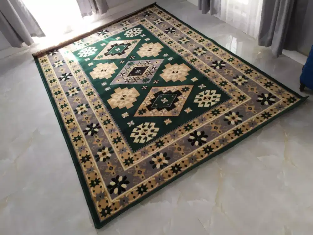 Mirzae Karpet  Lantai 210x300 (nego)