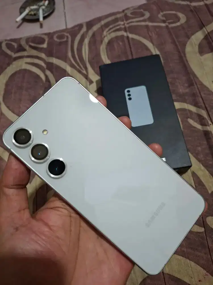 Samsung S24 Fe 5G 8/256 Lengkap