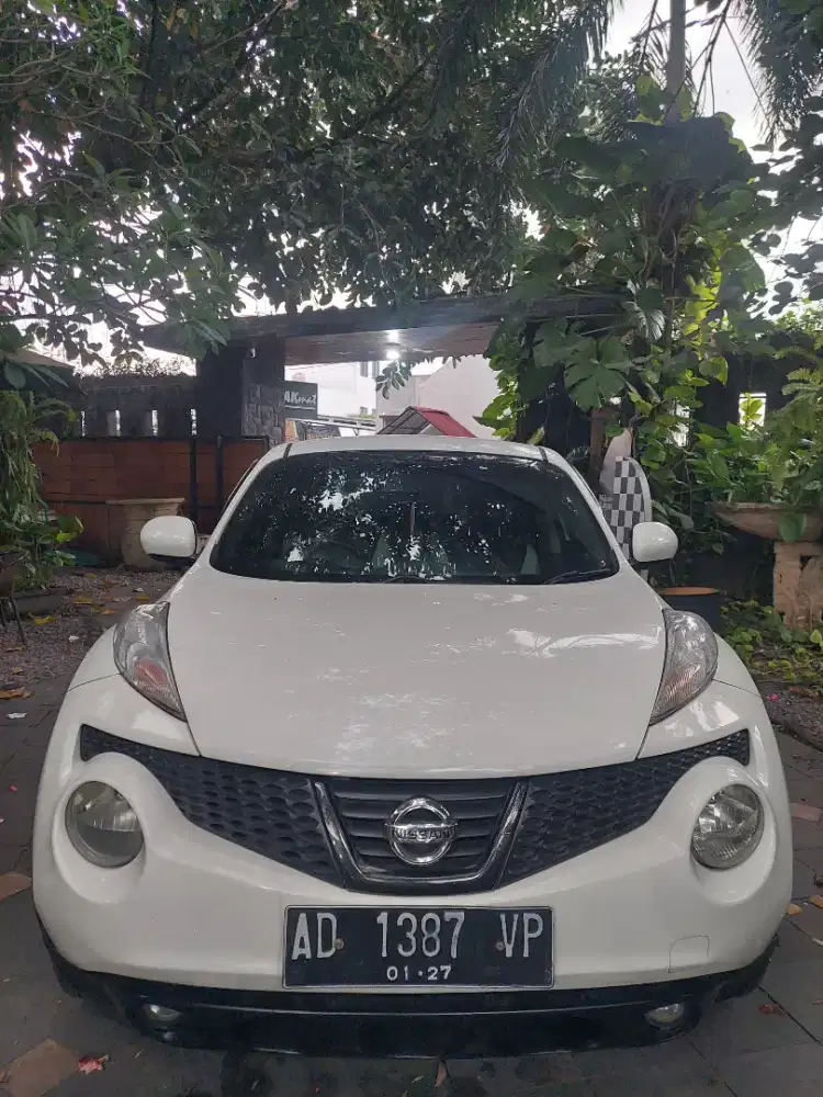 Juke RX 2011 matic istimewa sekali orisinil cat