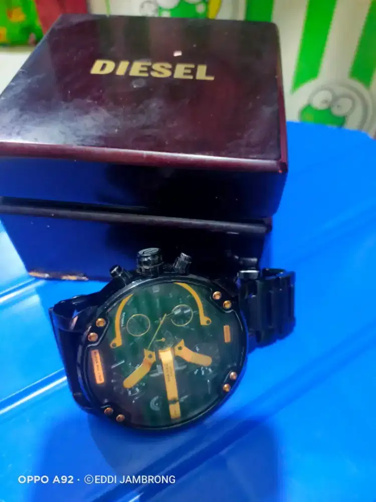Jam tangan DIESEL mesin 4 batrai 4