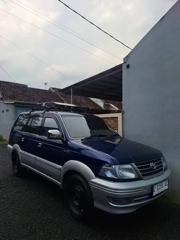 Kijang krista thn 2002 MT 2.0 bensin