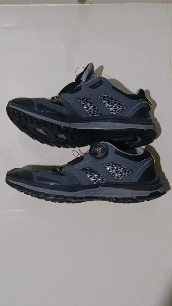 Dijual sepatu outdoor merk prospecs