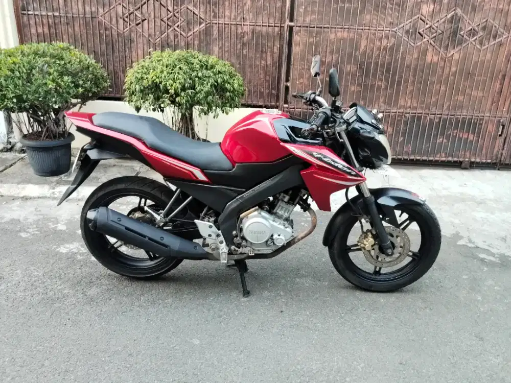 Yamaha Vixion KS 150 CC th 2013 plat 2028 PJK pnjng mesin halus
