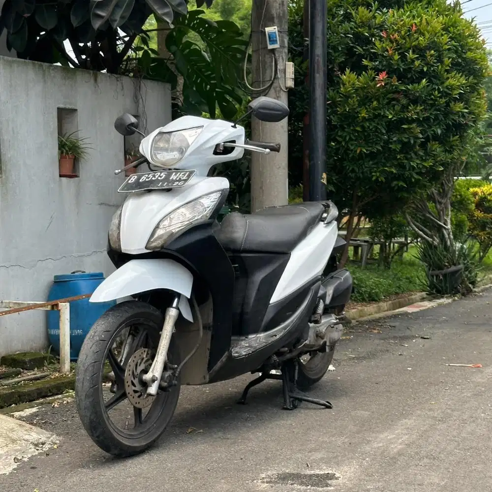 Honda Spacy Karbu Putih (2011)