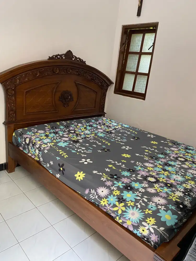 Kasur dipan kayu set