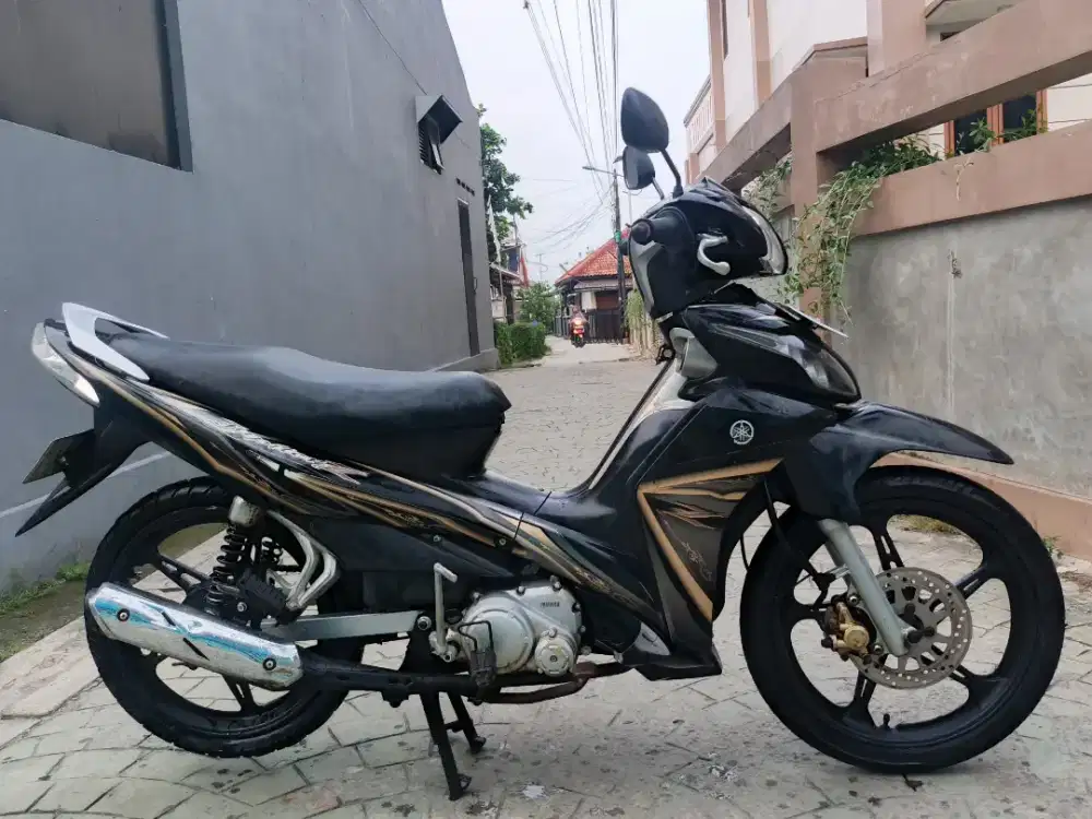 Yamaha Jupiter zx 2012 stater tokcer halus mulus kering orsinil terawt