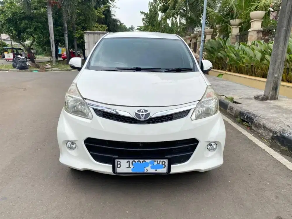 VeloZ 1.5 AT  2013 Matic PUTIH DP MURAH4JT Kondisi Bagus Siap Pakai
