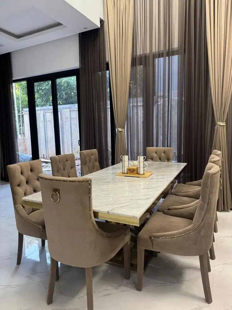 Meja Makan Marmer 8 Kursi - Elegan