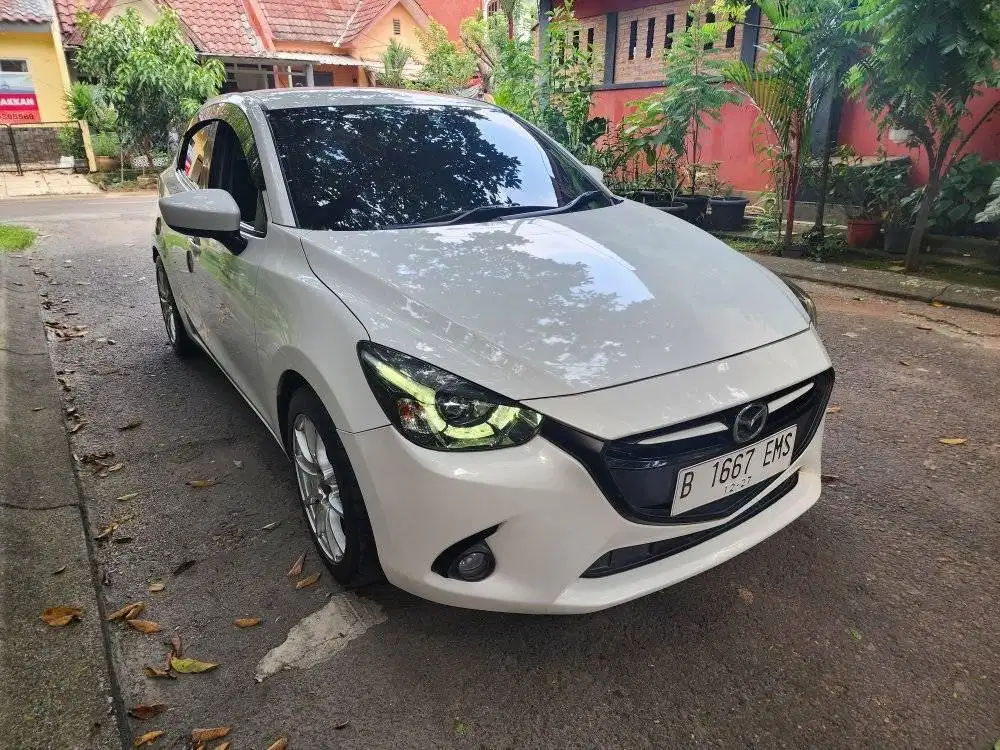 Mazda 2 1.5 GT Matic 2015 nik 2014 Kondisi Sehat Istimewa murah bagus