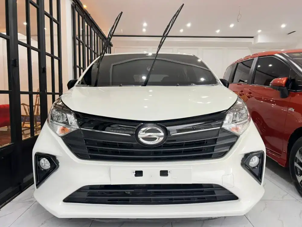 Daihatsu Sigra R AT 2023