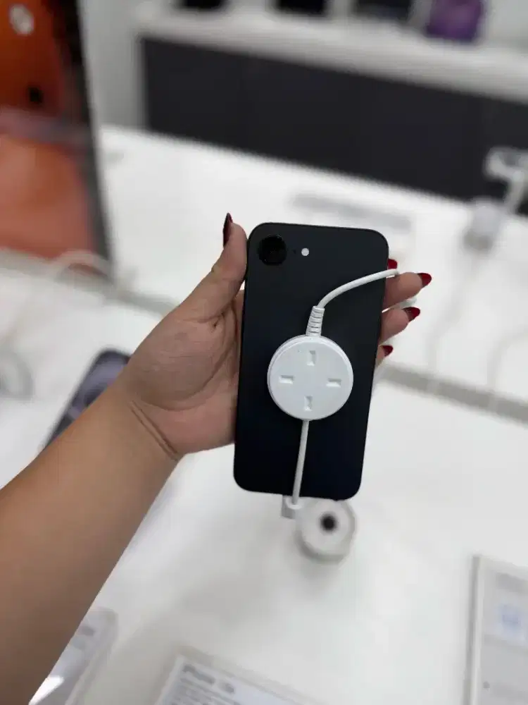 APPLE IPHONE 16E 128GB
