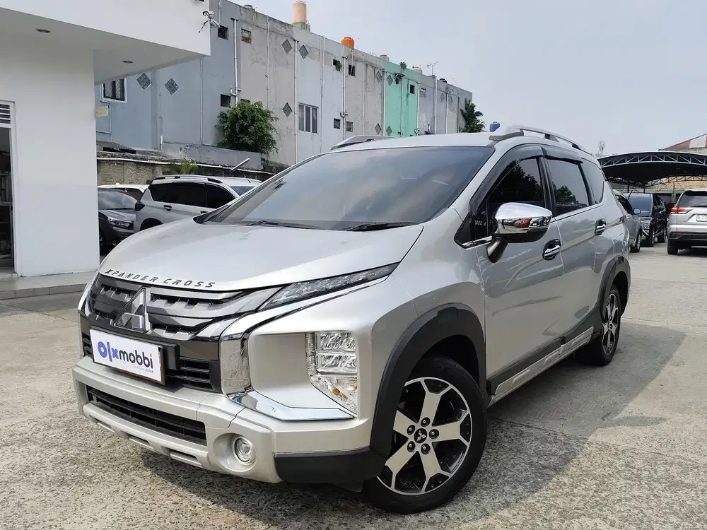 Pajak Panjang - Mitsubishi Xpander 1.5 Cross Premium Package AT 2021