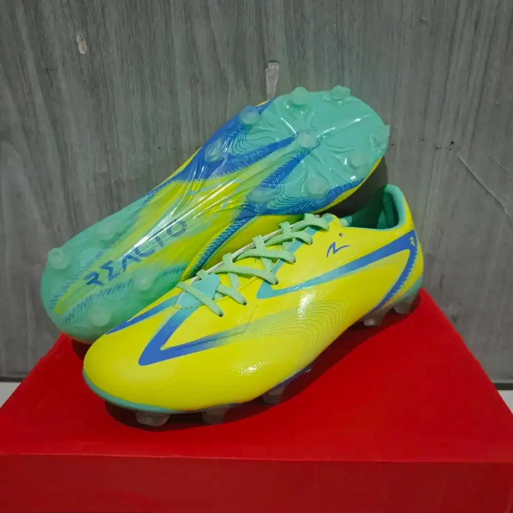 Sepatu Bola Specs Galactica Morph NV Size 43
