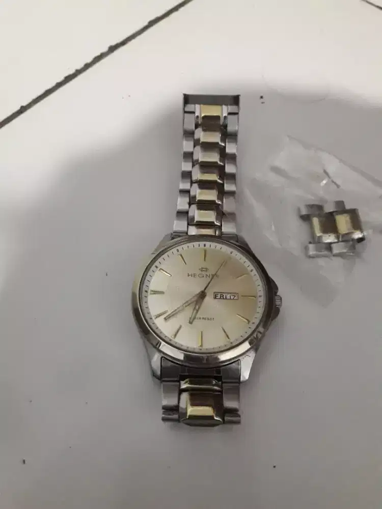 Jam tangan hegner