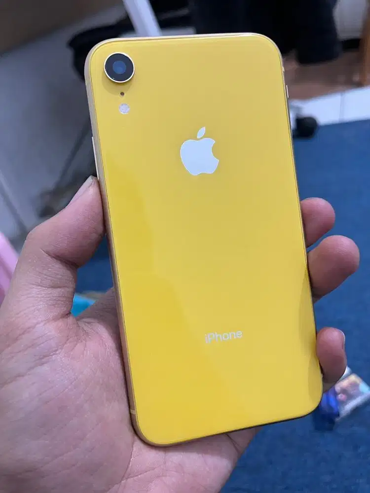 iPhone XR 64gb Yellow