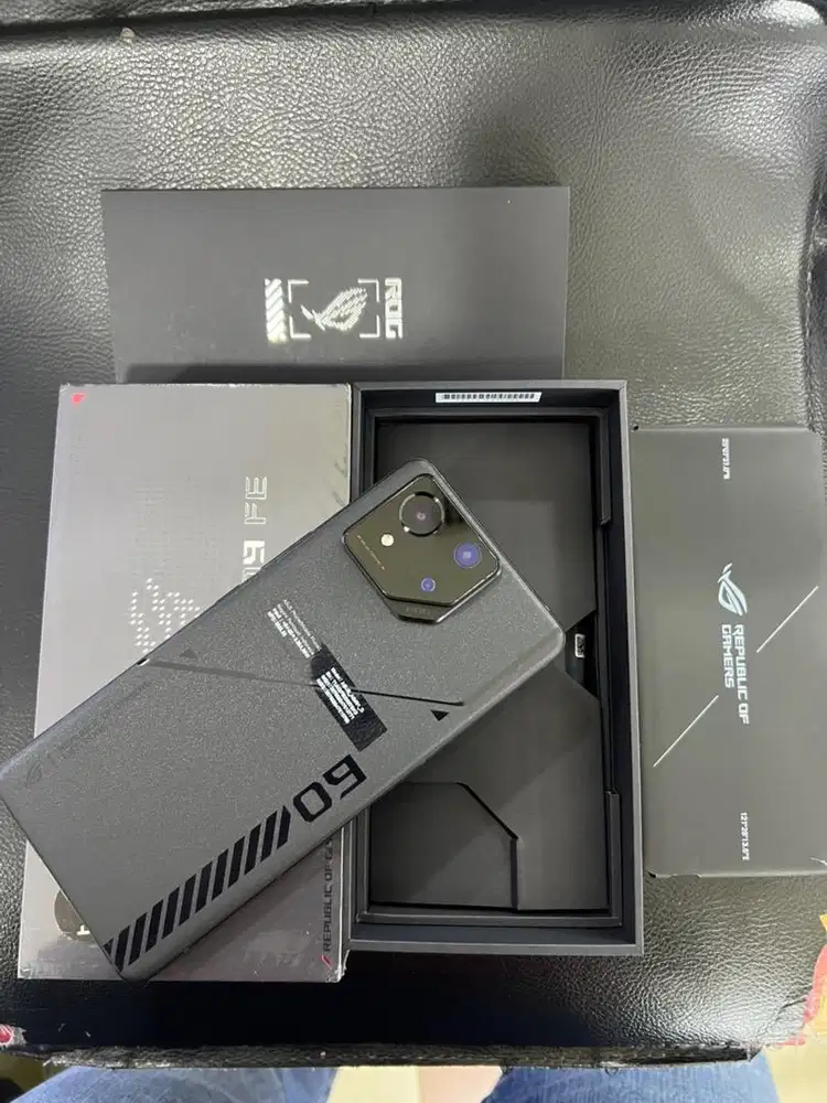 Jual asus rog 9fe ram 12/256 second fullset original garansi on