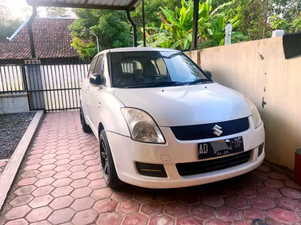 Suzuki Swift ST Plat AD