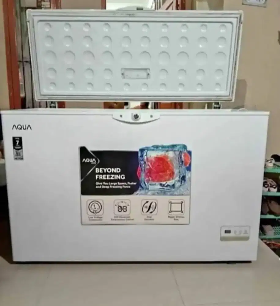 Jual freezer 300 liter