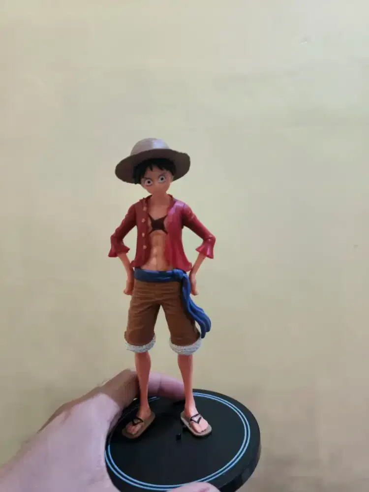 Action Figure Luffy (One Piece)