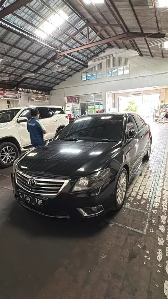 Di jual Toyota Camry 2010 tipe V 2.4