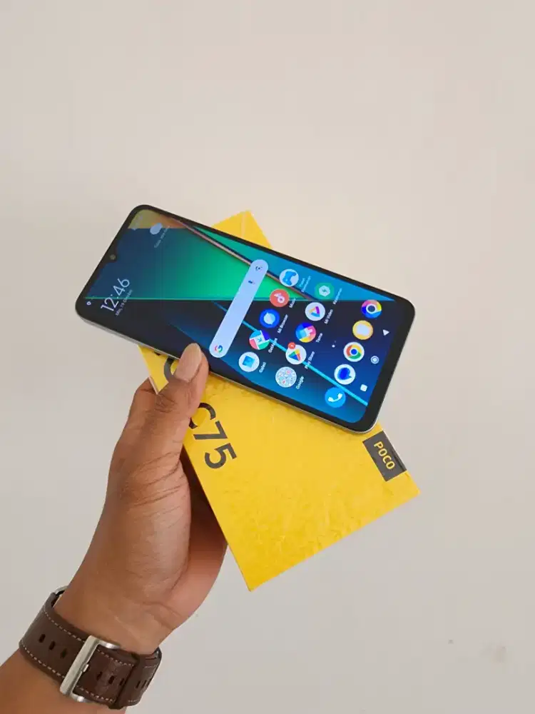Poco c75 4g 8/256gb resmi fullset ori like new pakean 1 mingu