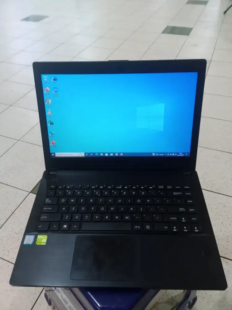 Laptop AsusPro P2440U
