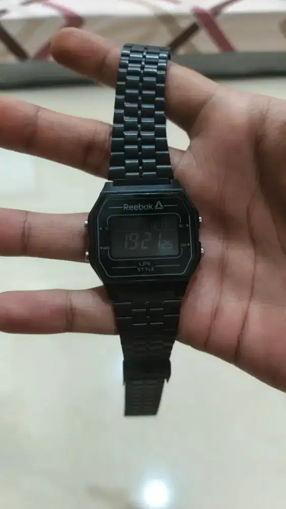 jam tangan Reebok Nerd RD-VNE-G9-P4IB-BB