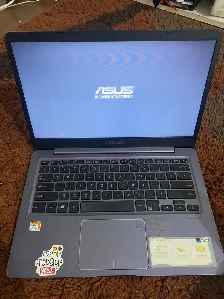Laptop ASUS VivoBook