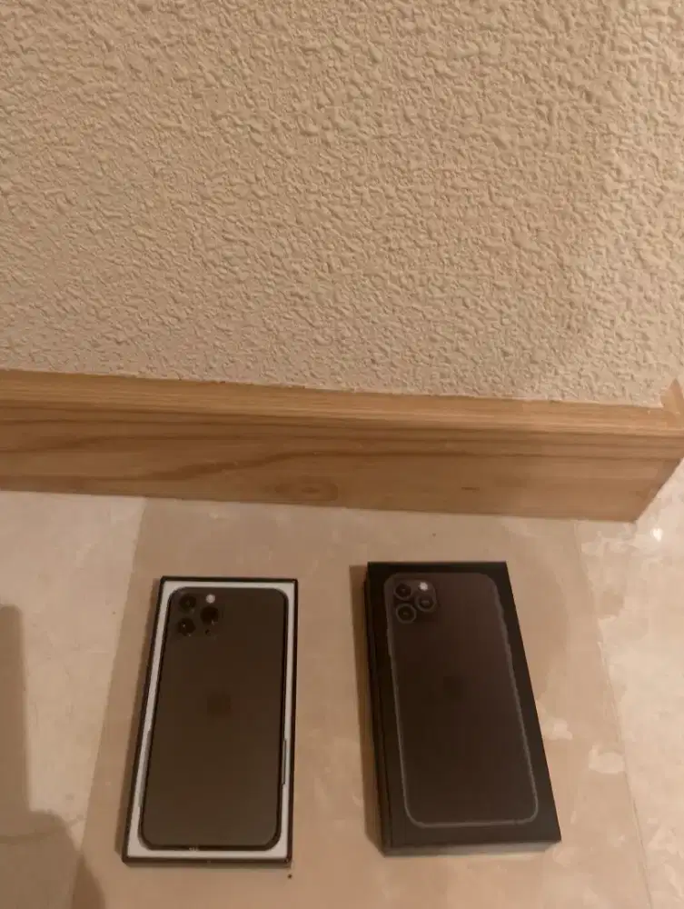 Iphone 11 pro 256gb ya begitu baru