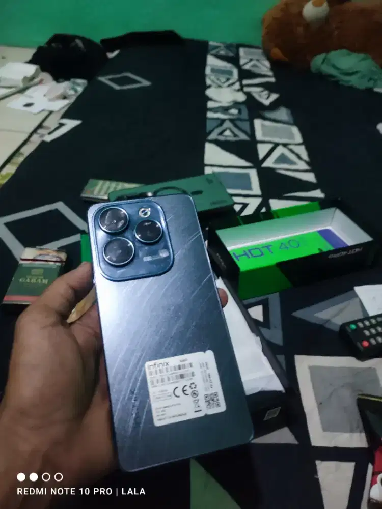 Infinik hot 40 pro fullset mulus ram 12/256 pemakaian aja