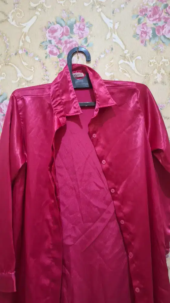 Baju premium detail nya jahit rapi bagus buat di kantor