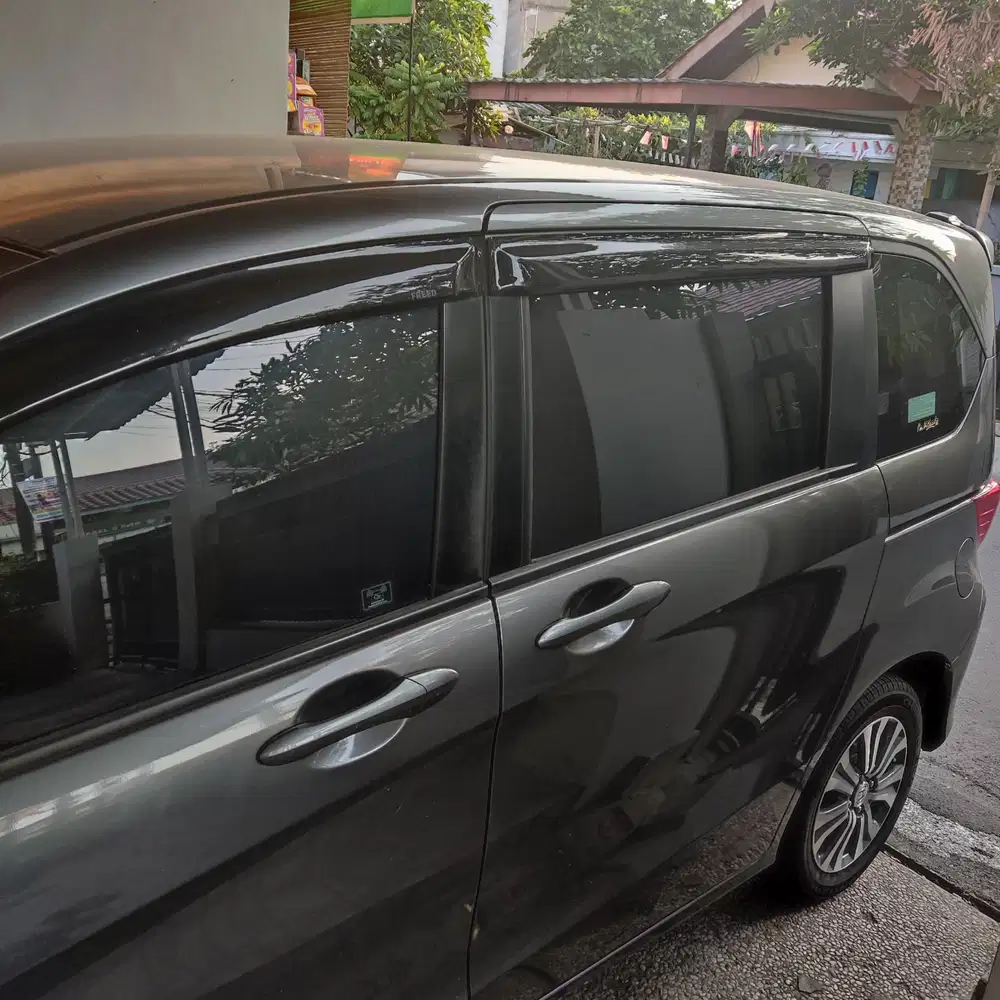 Honda Freed 2012 Bensin
