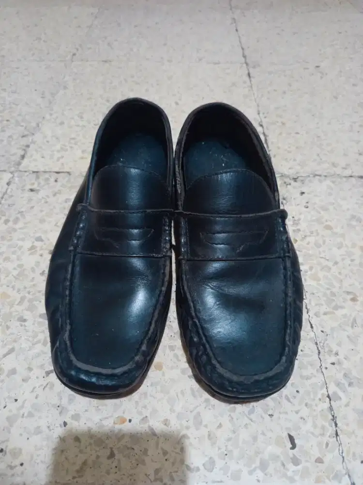 Sepatu Kulit Asli Bekas
