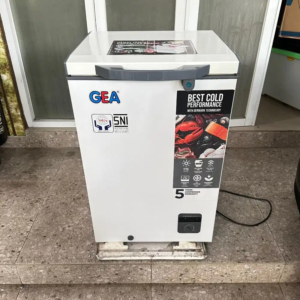Dijual Chest Freezer Gea AB-108R