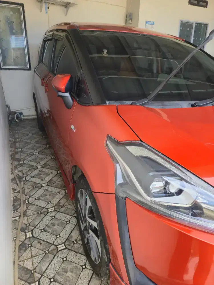 Di jual Toyota Sienta Pribadi