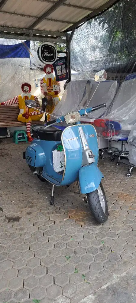 Vespa PTS 100 1982 Biru Malam