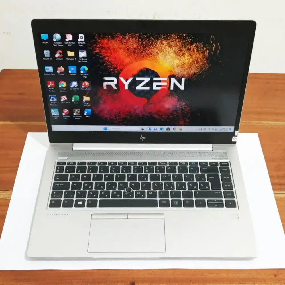 Laptop Gaming Ryzen5 Ram 8gb ssd 256gb Hp 745R5