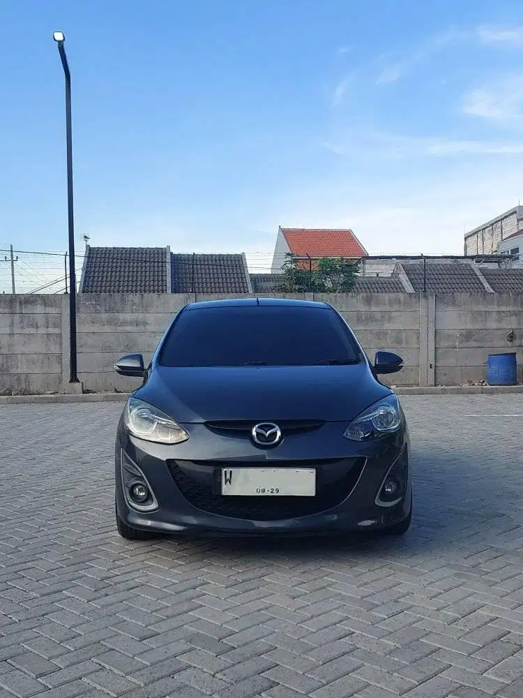 Mazda 2 R AT 2014 Pajak Baru