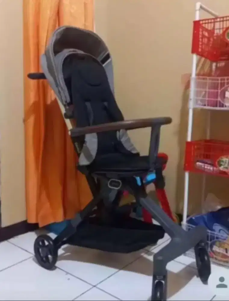 Baru.Stroller traveling Babydoes exhale