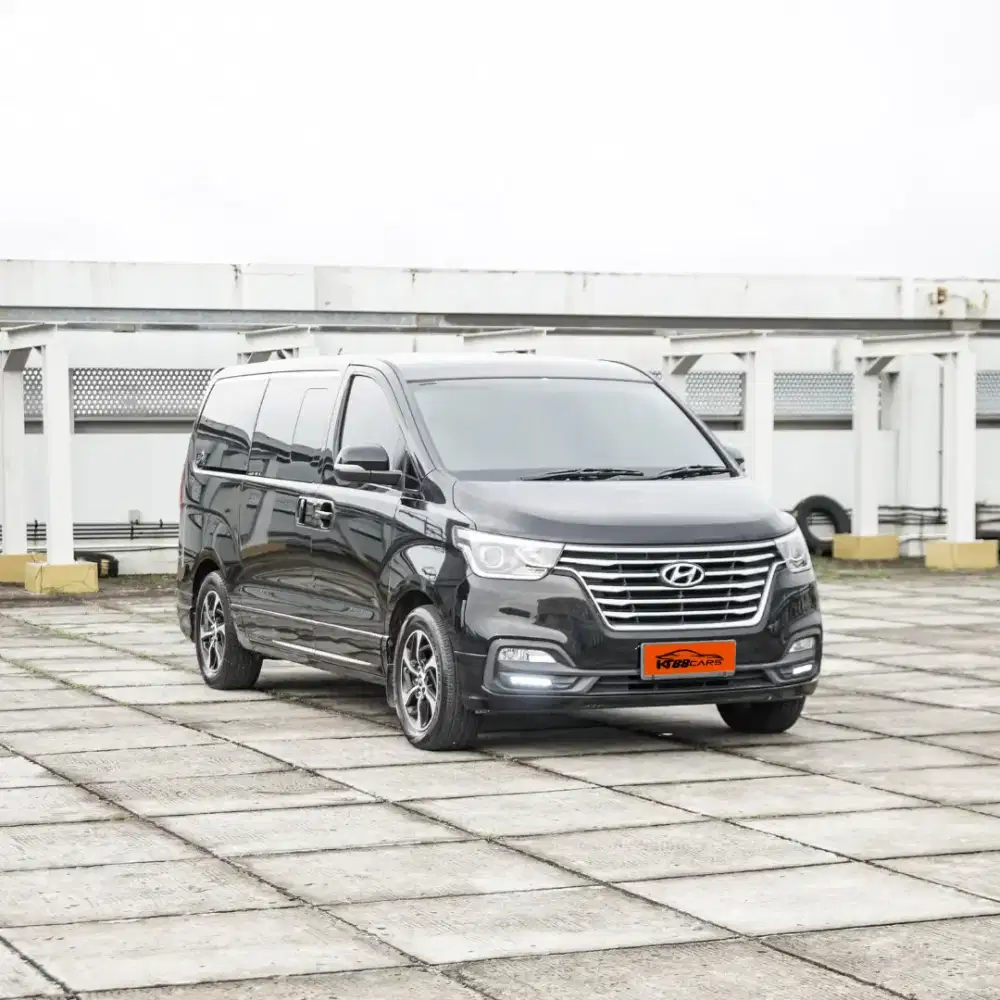 HYUNDAI H1 2.4 ROYALE AT