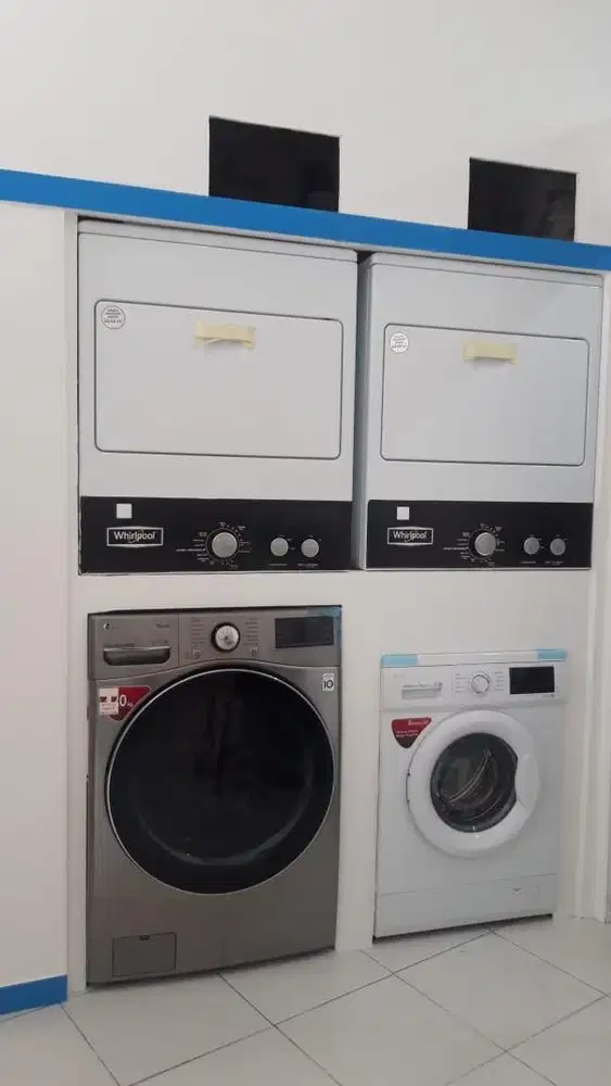 Mesin Pengering Laundry Dryer  Merk Whirlpool 15kg 2 Barang