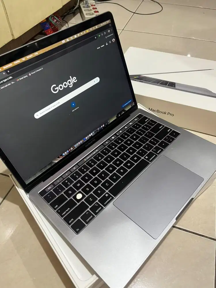 Macbook Pro 13 Inch 2019 Touchbar 8/256