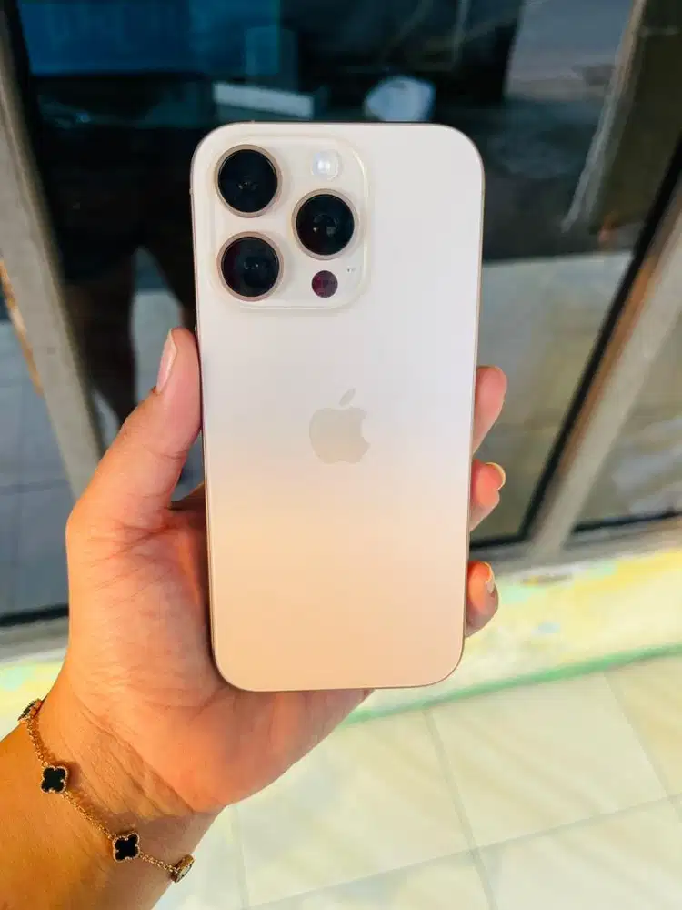 16 PRO 256gb ibox