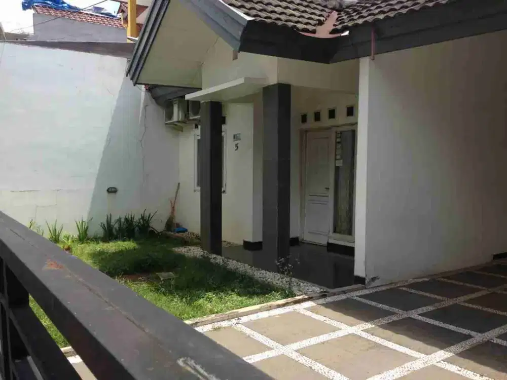DIJUAL RUMAH TAMAN LUAS SIAP HUNI