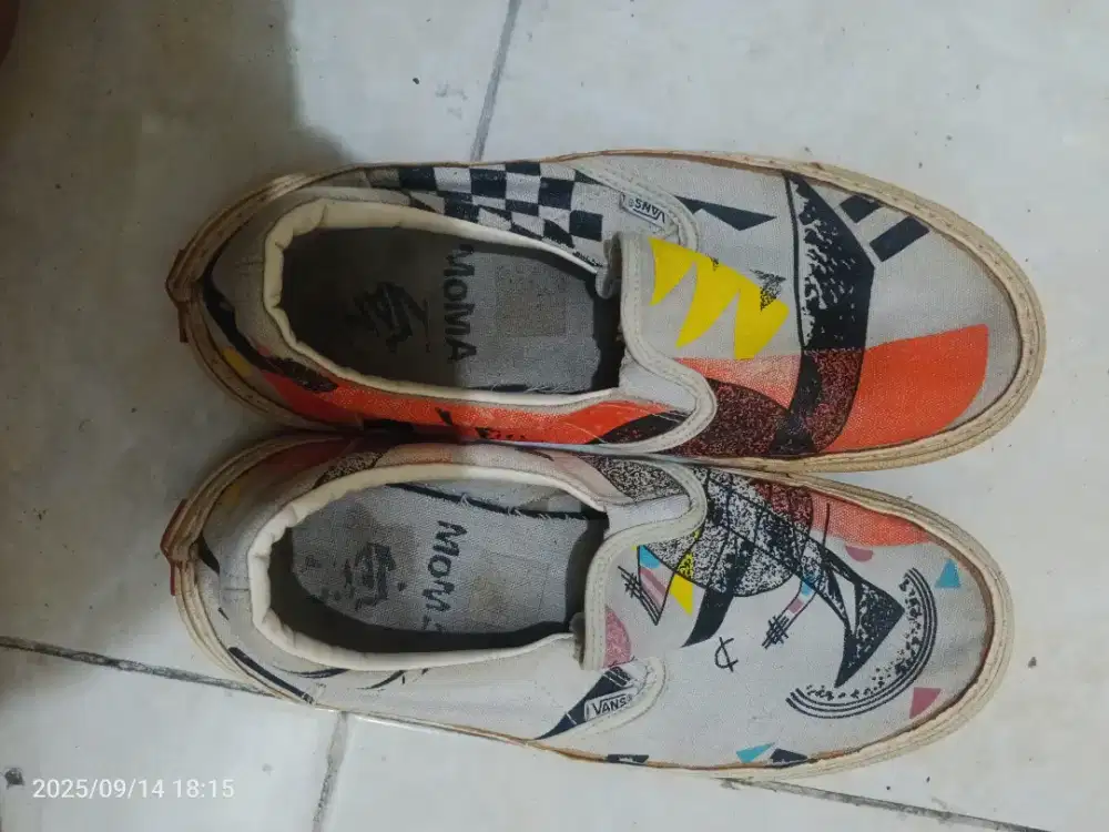 Sepatu Vans putih