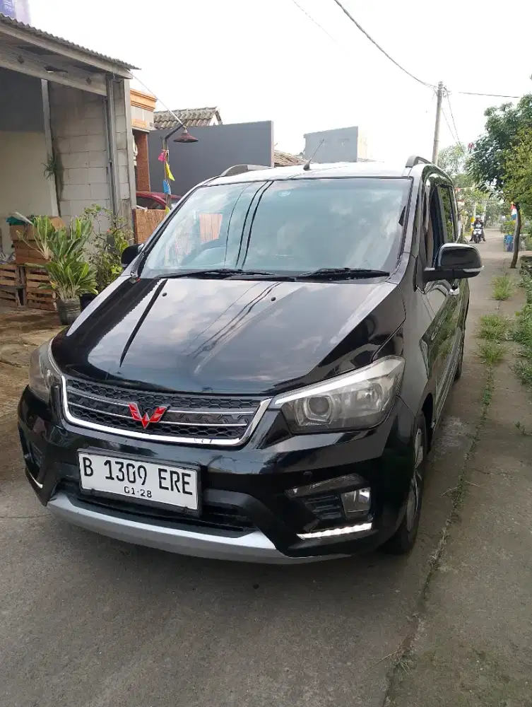 Wuling confero s lux 2017