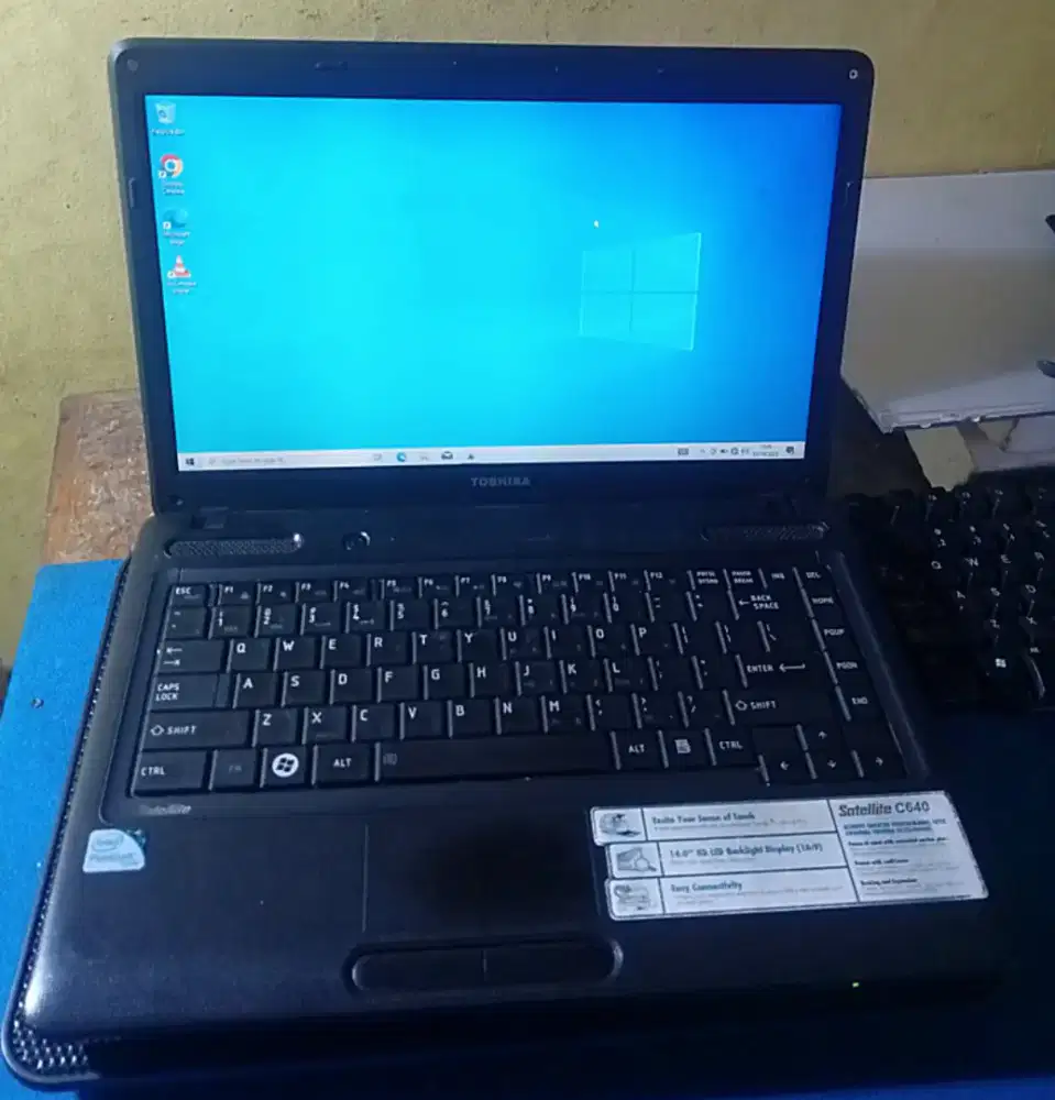Laptop Toshiba C640_core i5_Hdd 500_Ram 4gb_layar Led 14