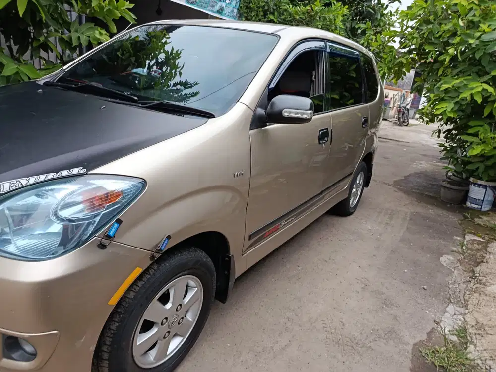 Toyota Avanza 2011 Bensin